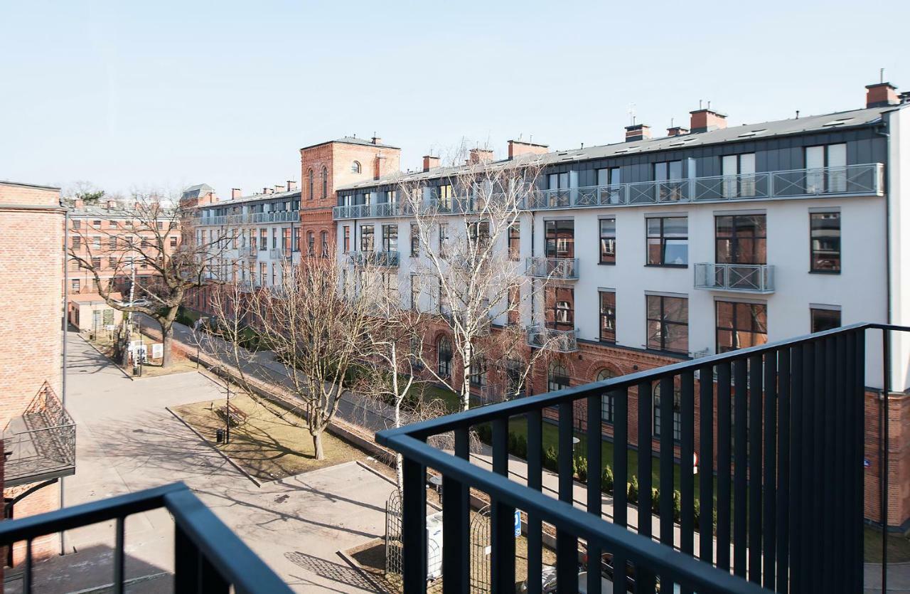 Rabarbar Tobaco Apartment Lodź Bagian luar foto